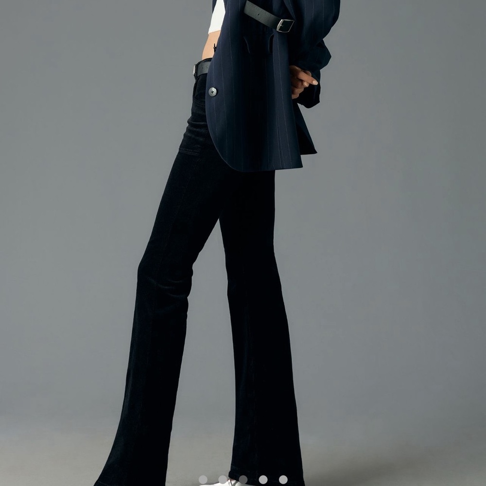 The Icon Low-Rise Corduroy Chop Pocket Flare
Jeans by Pilcro